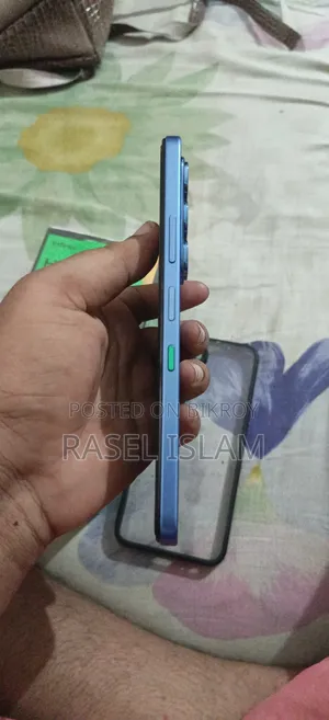New Infinix Hot 60i 128 GB Blue