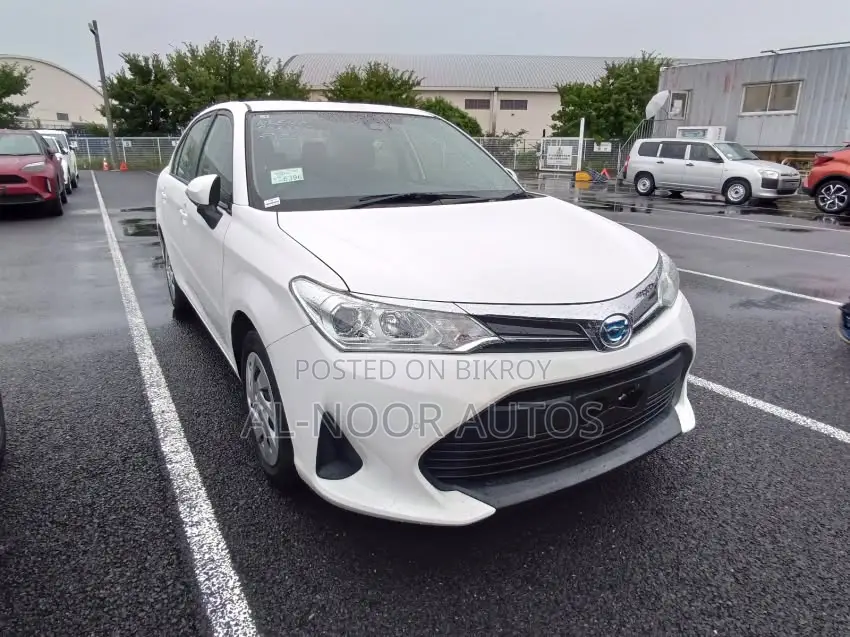 Toyota Axio 2021 White