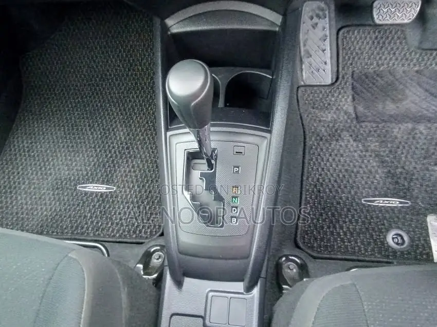 Toyota Axio 2021 White