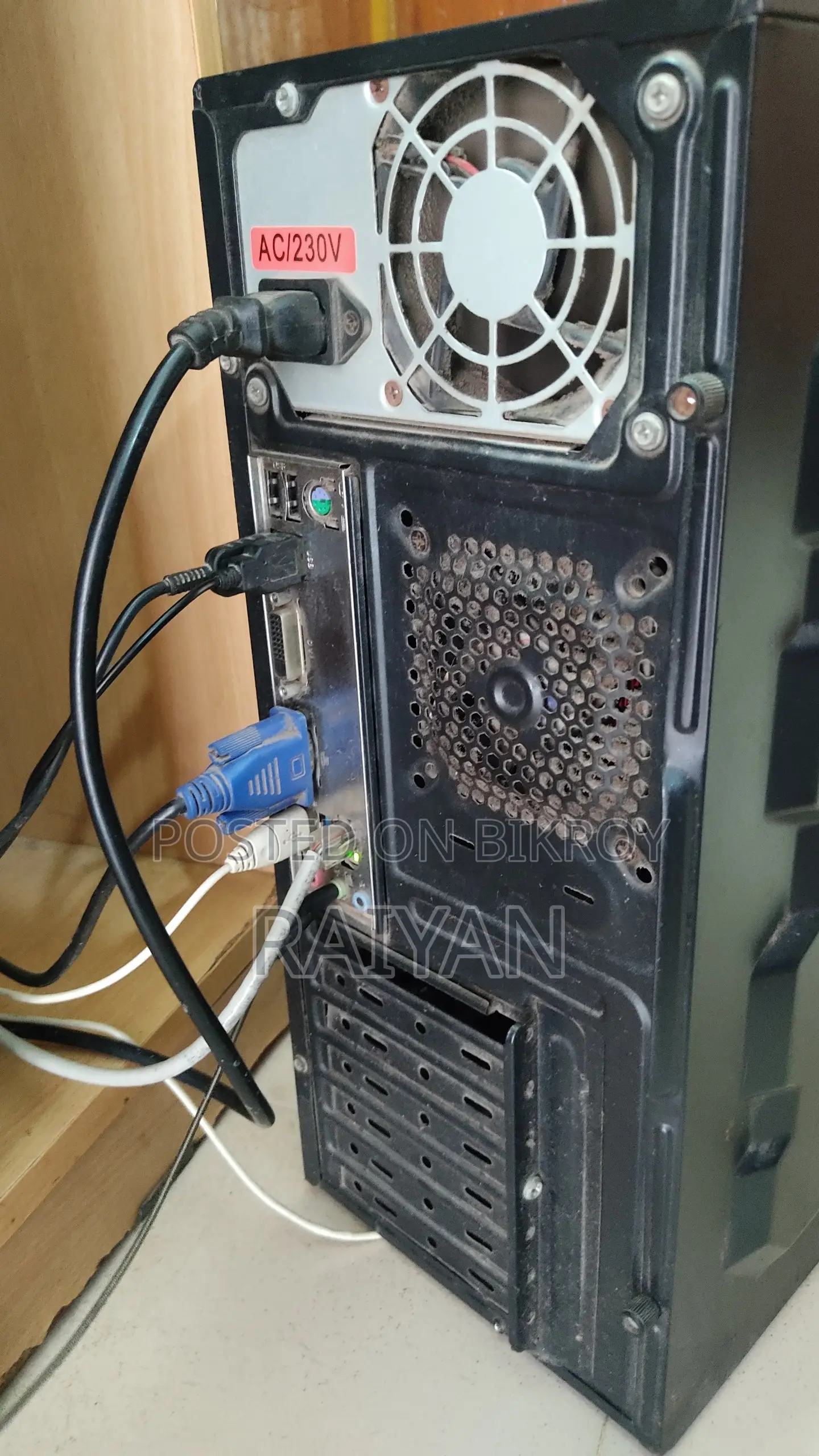 Desktop Computer MSI 4GB Intel Core i3 SSD 256GB