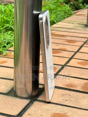 আইকু ২৫৬ জিবি হোয়াইট