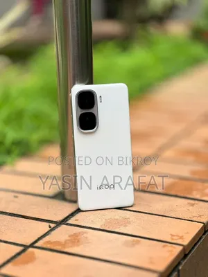 iQOO 256 GB White