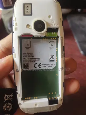 নোকিয়া ৩৩১০ নীল