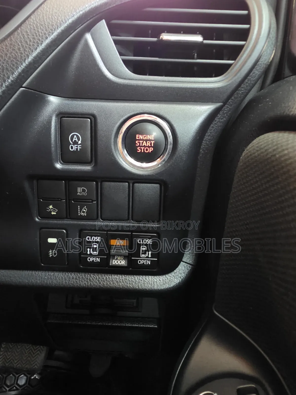 Toyota Noah 2020 Black