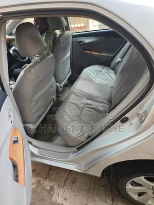 Toyota Axio 1.5 G Two-Wheel Drive 2011 Silver