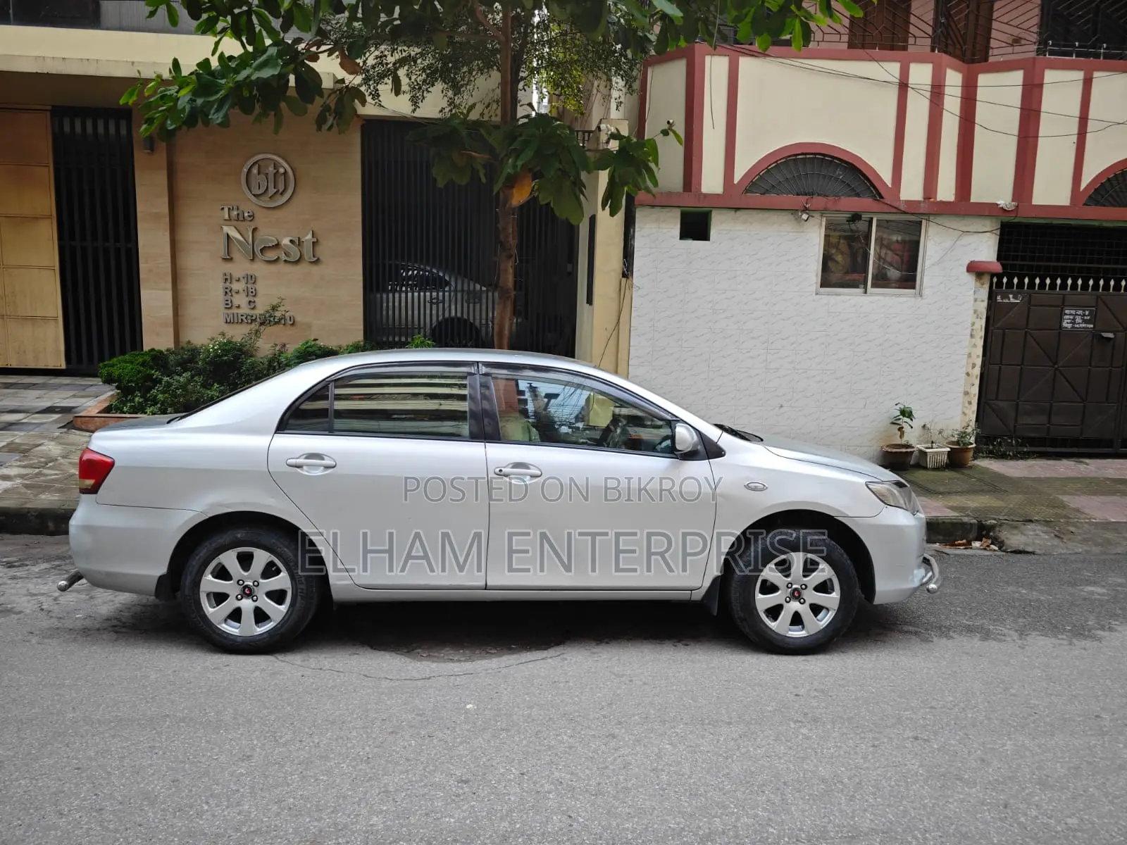 Toyota Axio 1.5 G Two-Wheel Drive 2011 Silver