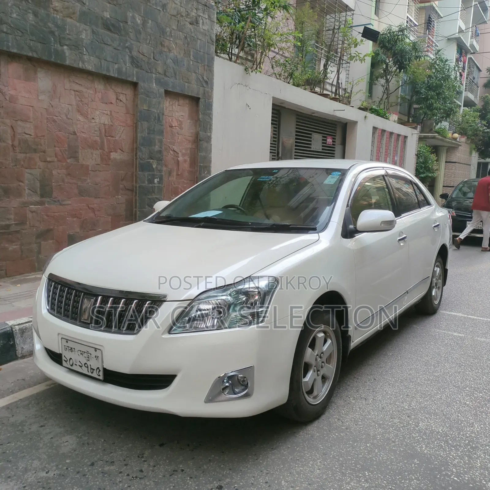 Toyota Premio 2012 Pearl
