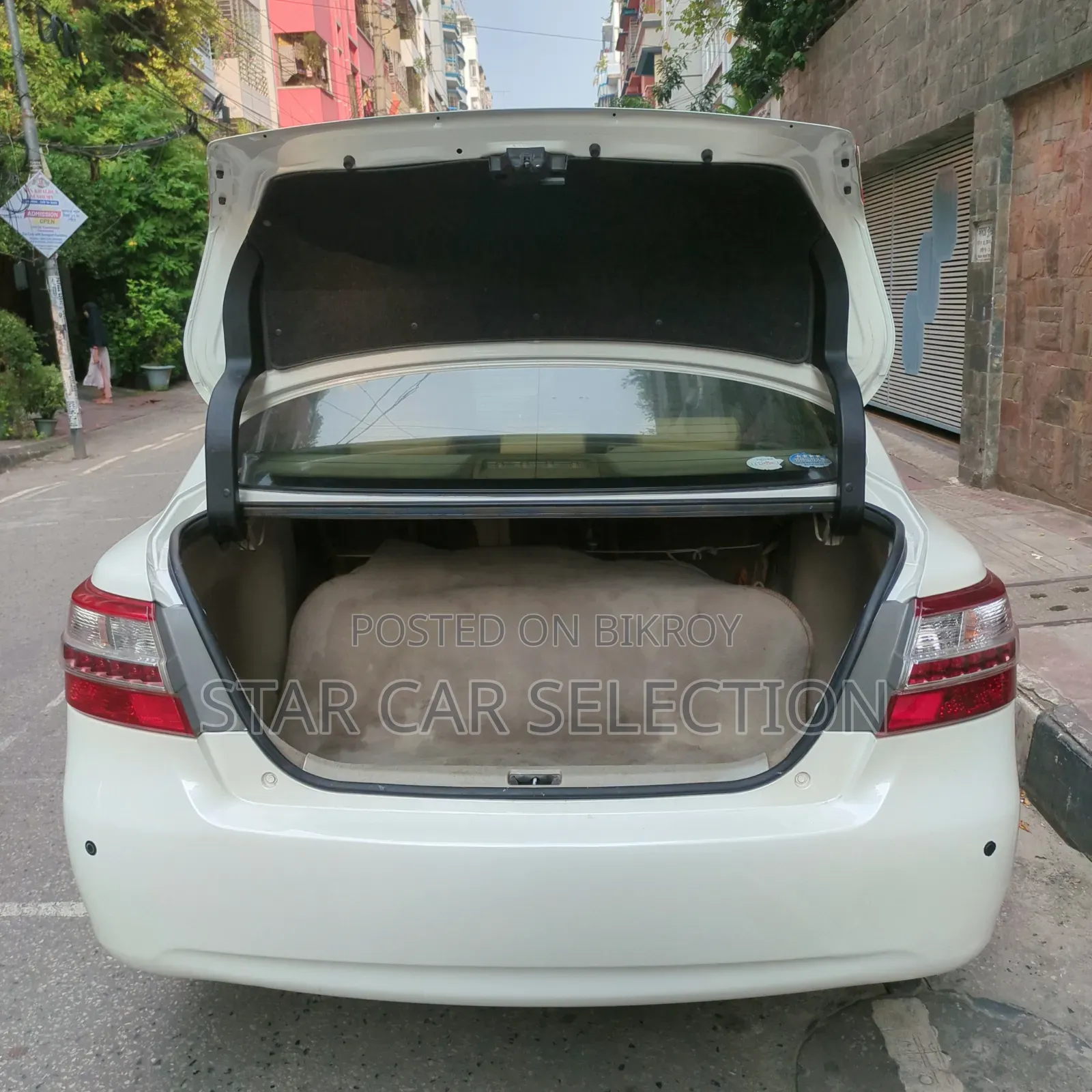 Toyota Premio 2012 Pearl