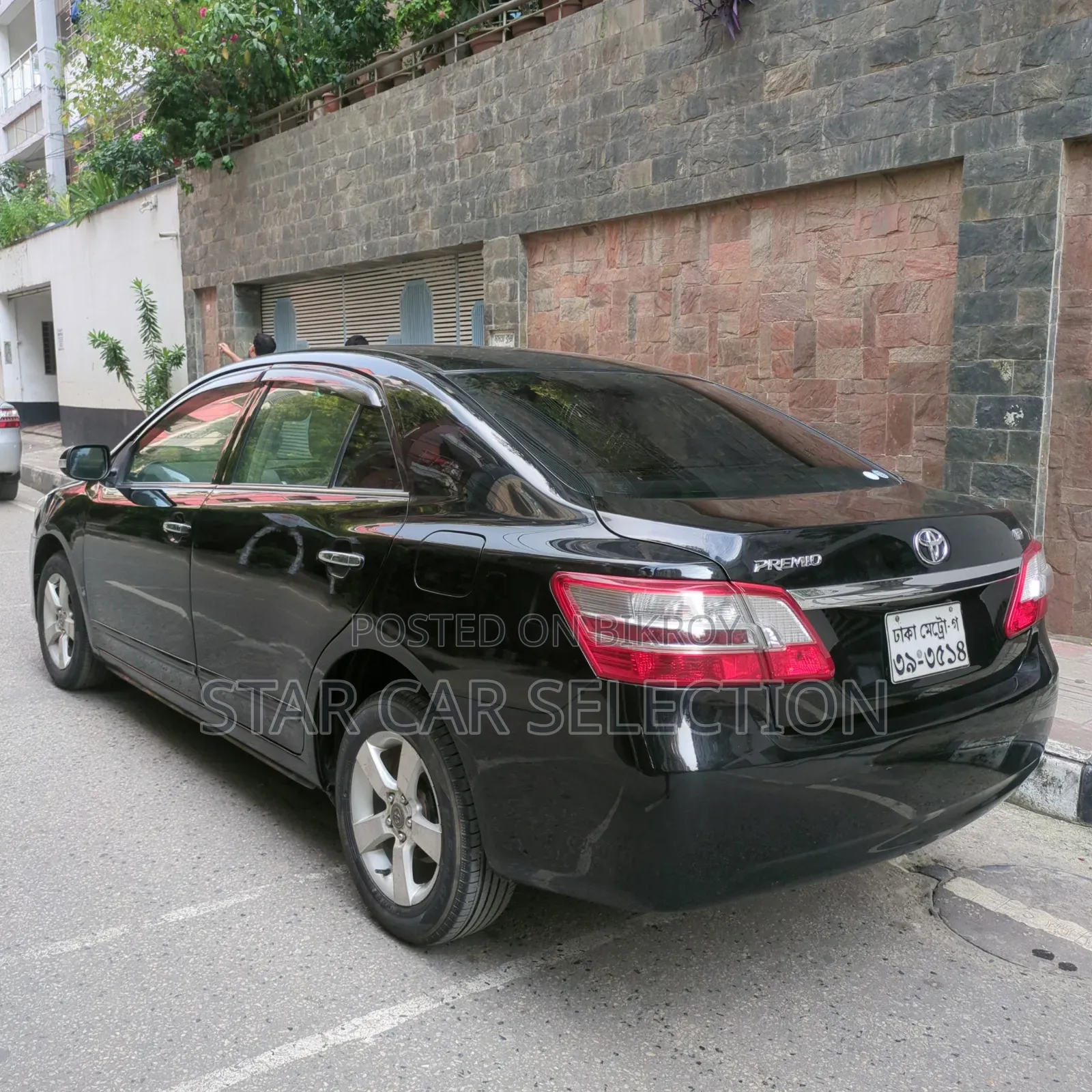 Toyota Premio 2011 Black
