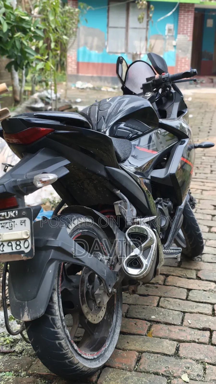 সুজুকি জিক্সার এসএফ ২০২৩ কালো