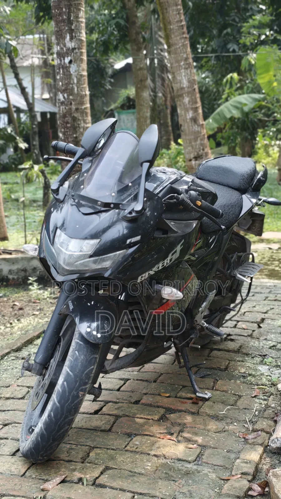 সুজুকি জিক্সার এসএফ ২০২৩ কালো