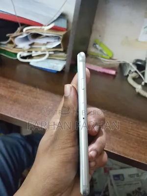 Apple iPhone 6s 16 GB White