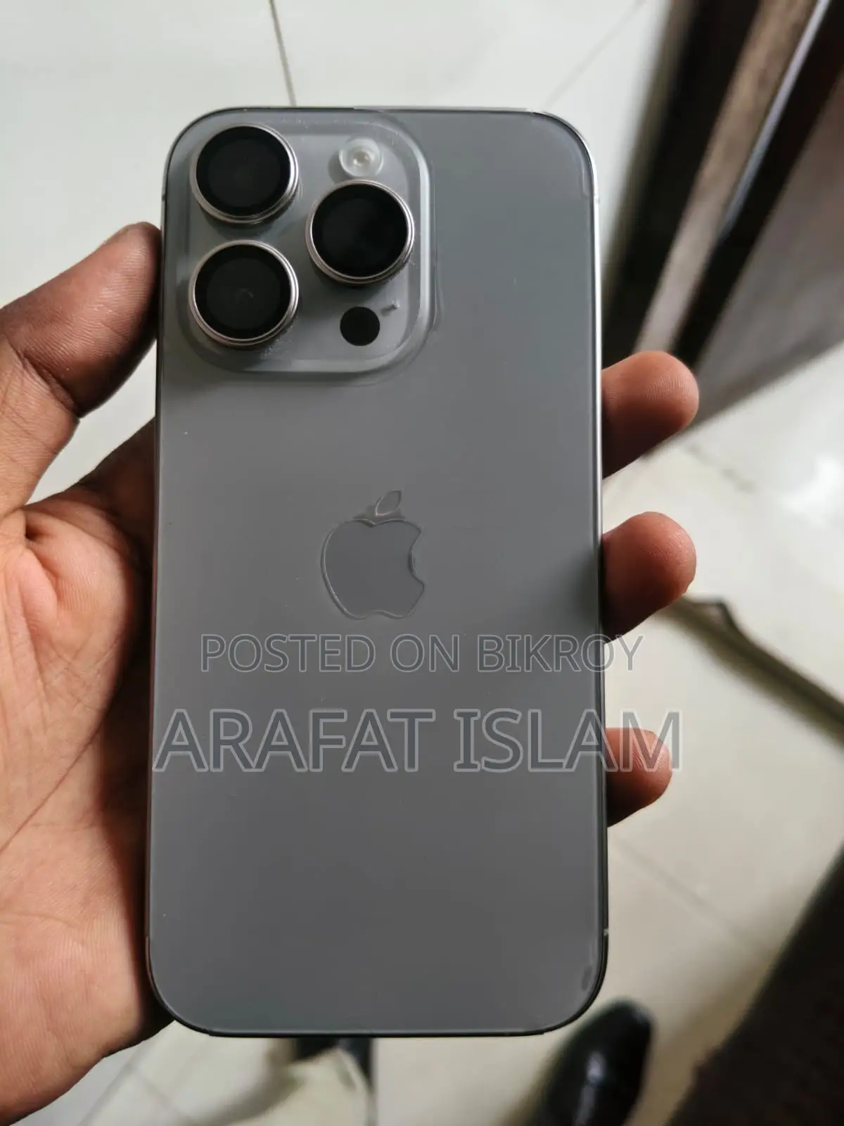 অ্যাপল আইফোন ১৫ প্রো ১২৮ জিবি হোয়াইট