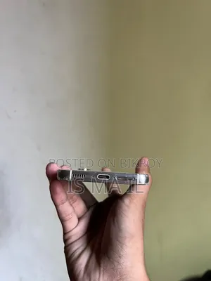 স্যামসাং গ্যালাক্সি এস২৩ ১২৮ জিবি হোয়াইট