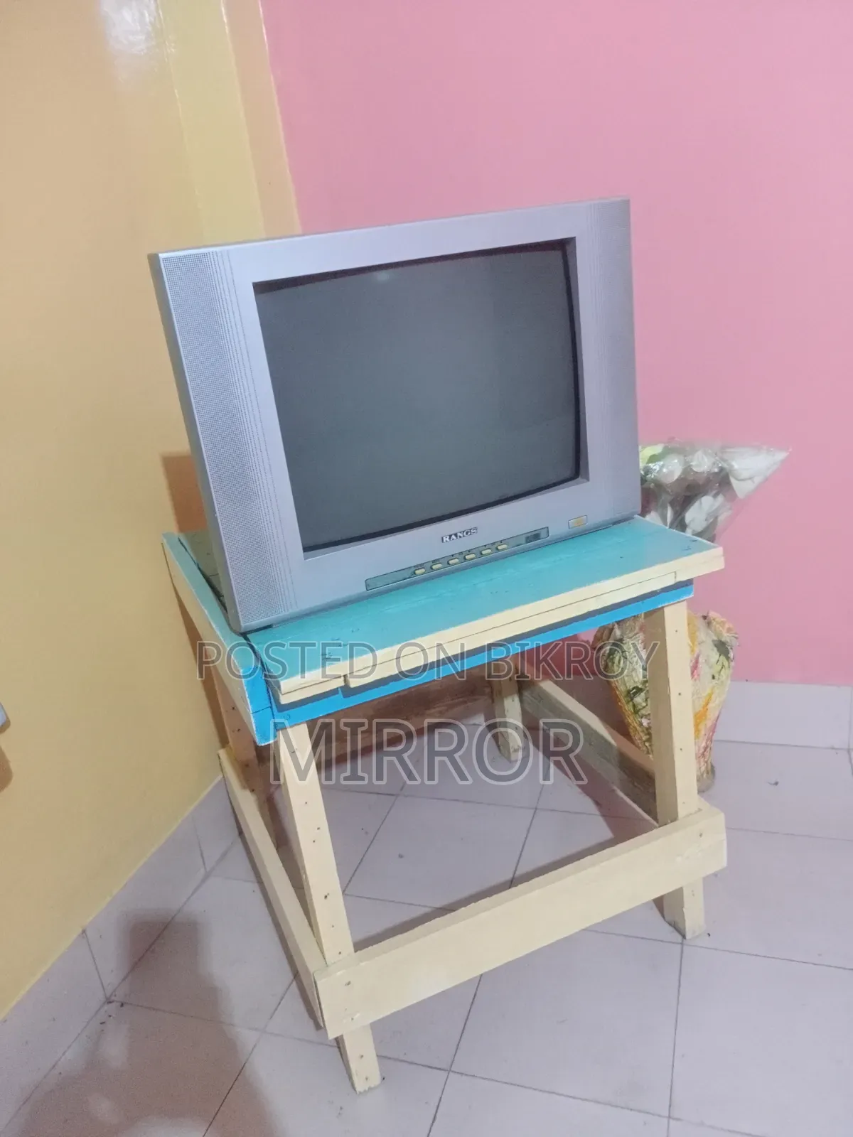 An original Rangs (21 inch) color box TV will be sold