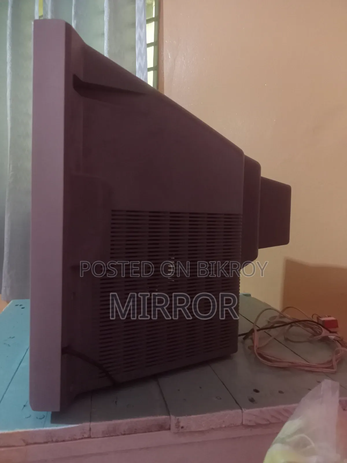 An original Rangs (21 inch) color box TV will be sold