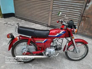 Honda 1992 Red