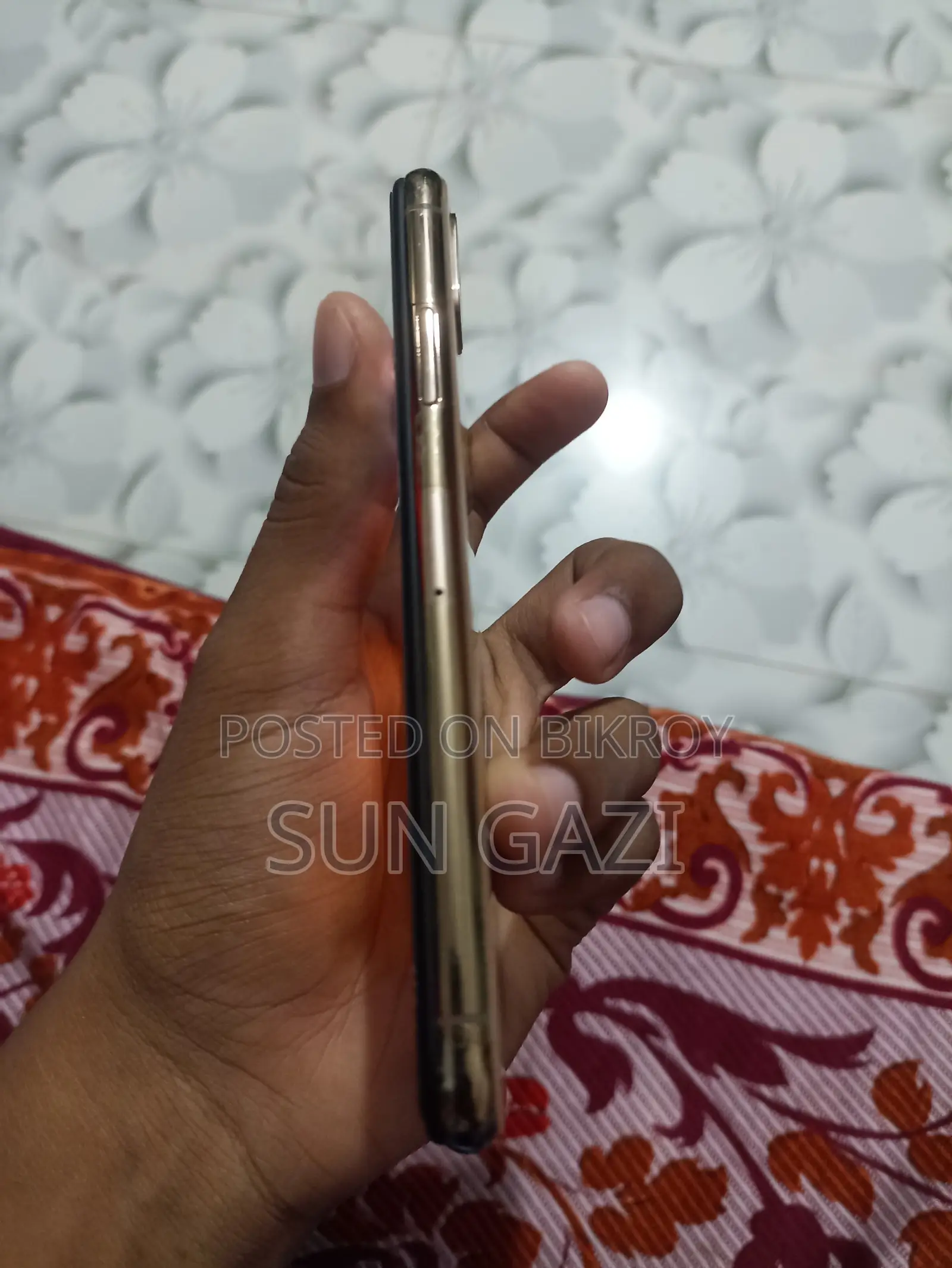 অ্যাপল আইফোন এক্সএস ২৫৬ জিবি গোল্ড