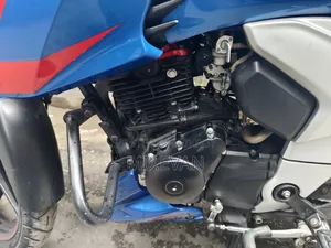TVS Apache RTR 160 4V 2022 Blue
