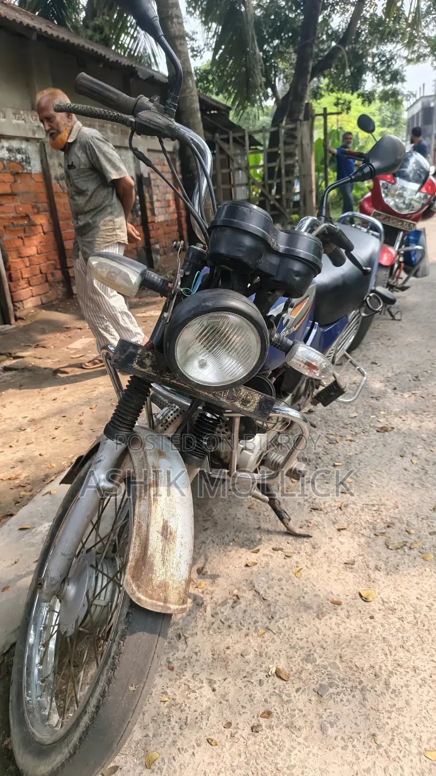 বাজাজ বক্সার ১০০ ২০০৪ ব্লু