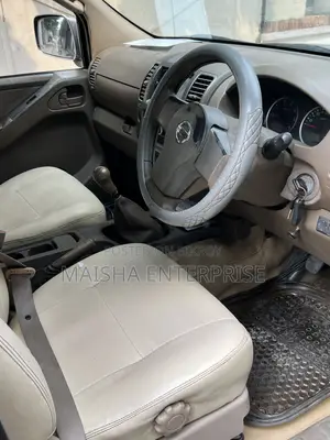 Nissan Caravan 2014 Black