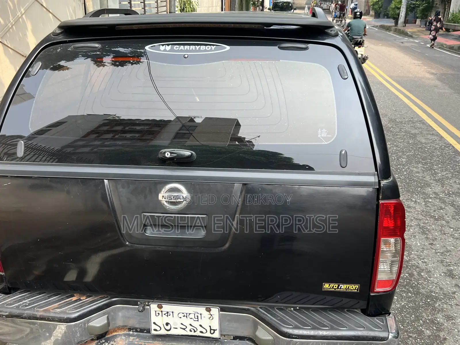 Nissan Caravan 2014 Black