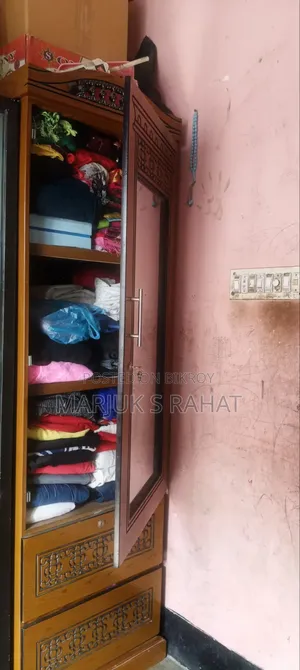 এক পার্ট এর আলমারি
