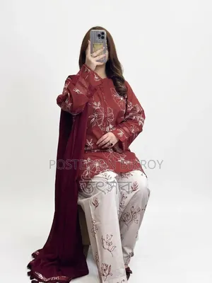 স্কিন প্রিন্ট সহ সুতির পোশাক