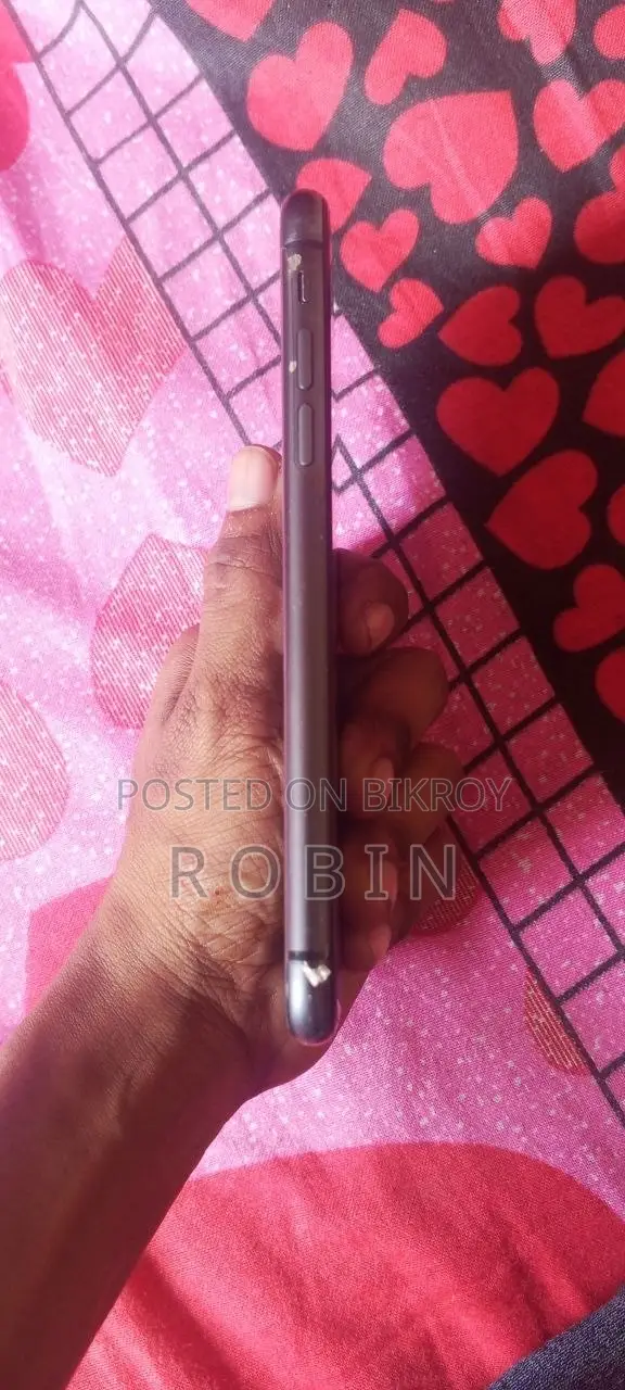 অ্যাপল আইফোন ১১ ১২৮ জিবি ব্ল্যাক
