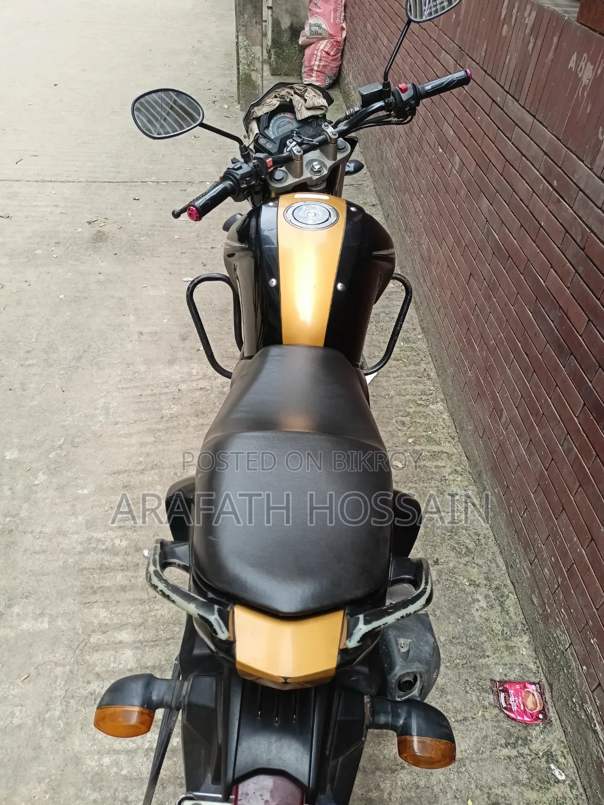 ইয়ামাহা এফজেড ২০১৫ কালো