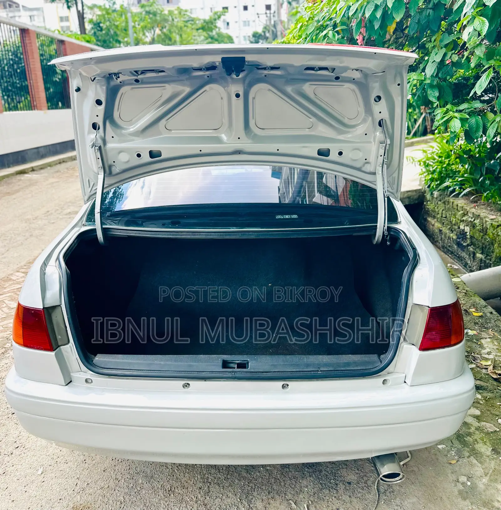 টয়োটা করোনা প্রিমিও ১৯৯৭ রূপালী