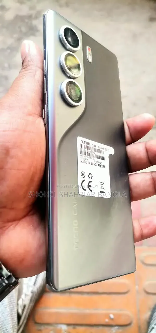 টেকনো ক্যামন ৪০ প্রো ৪জি ২৫৬ জিবি কালো