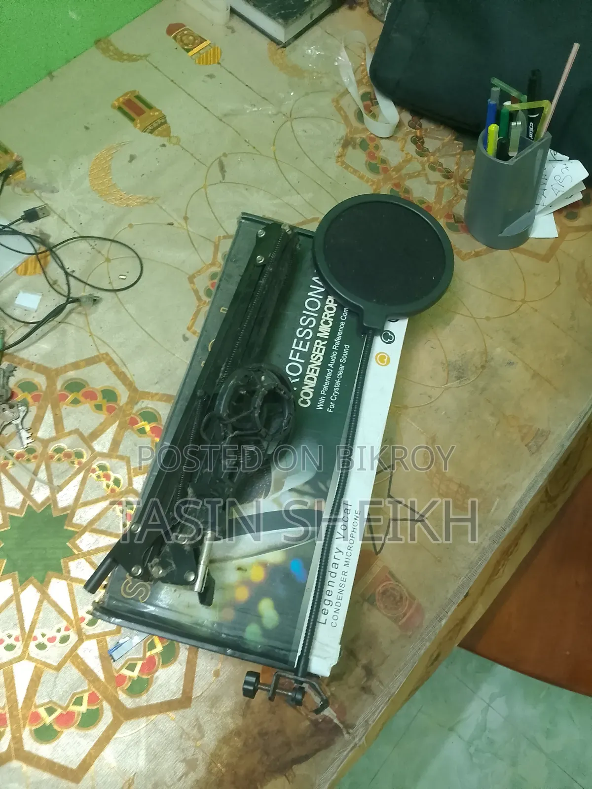 BM 800 Best Condenser Microphone with Sound Card and Stand Full Audio