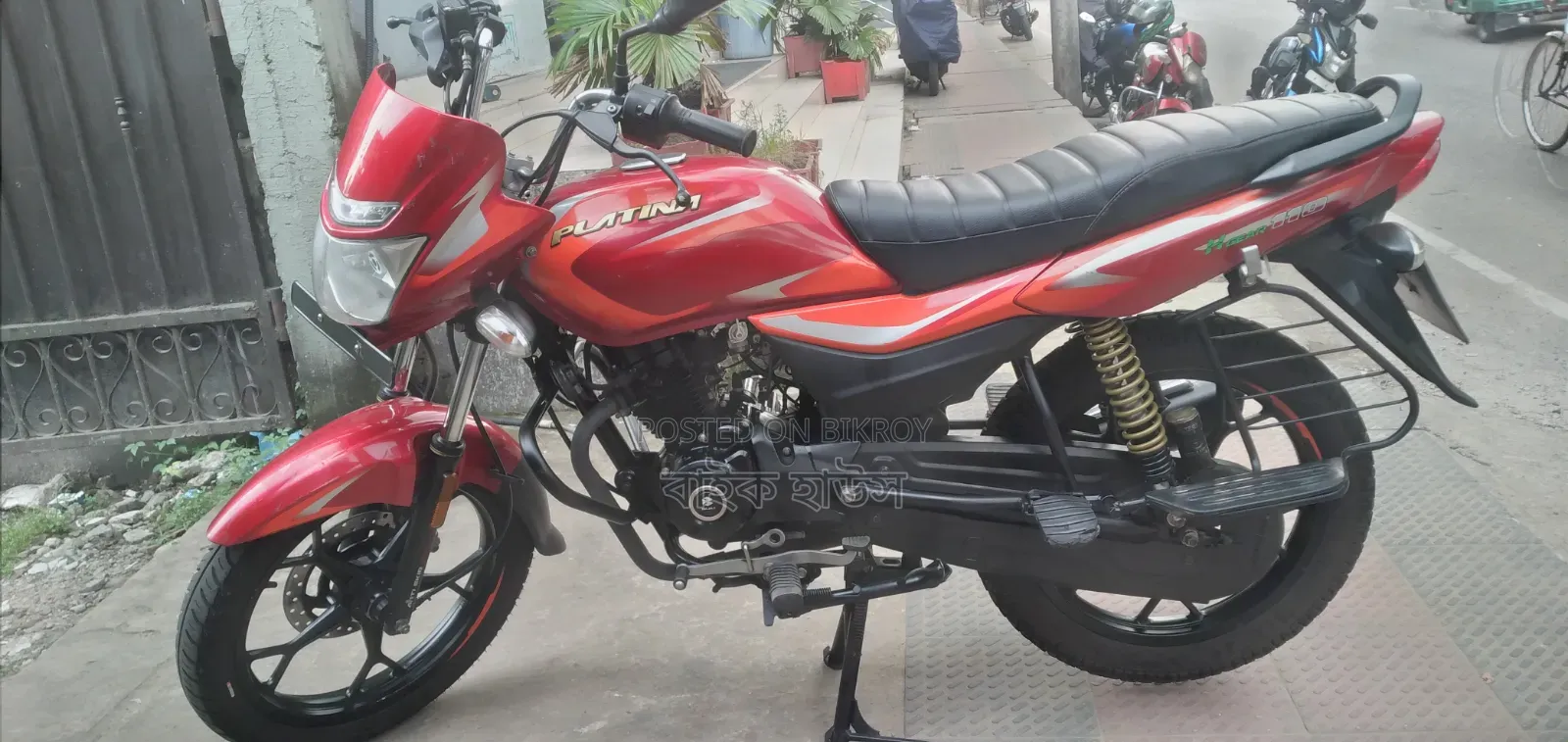 বাজাজ প্লাটিনা ১১০ ইএস ২০২১ লাল