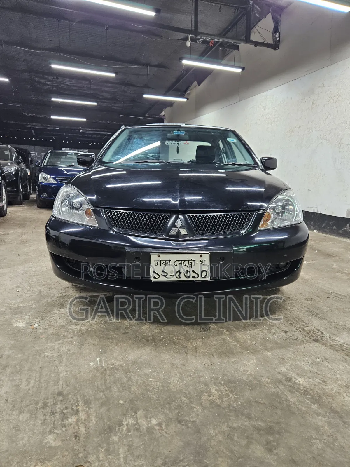 মিতসুবিশি ল্যান্সার ২০০৭ কালো