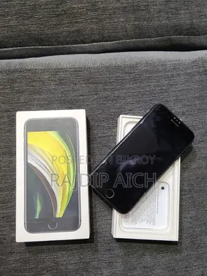Apple iPhone SE (2020) 64 GB Black