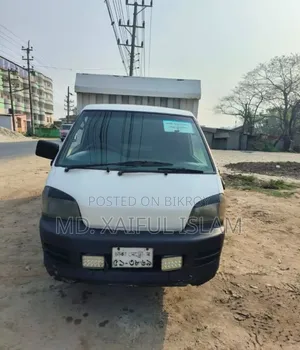 Urgent Light Ace 2005 Model Car Sell