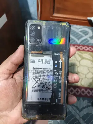 স্যামসাং গ্যালাক্সি এ৩১ ১২৮ জিবি কালো