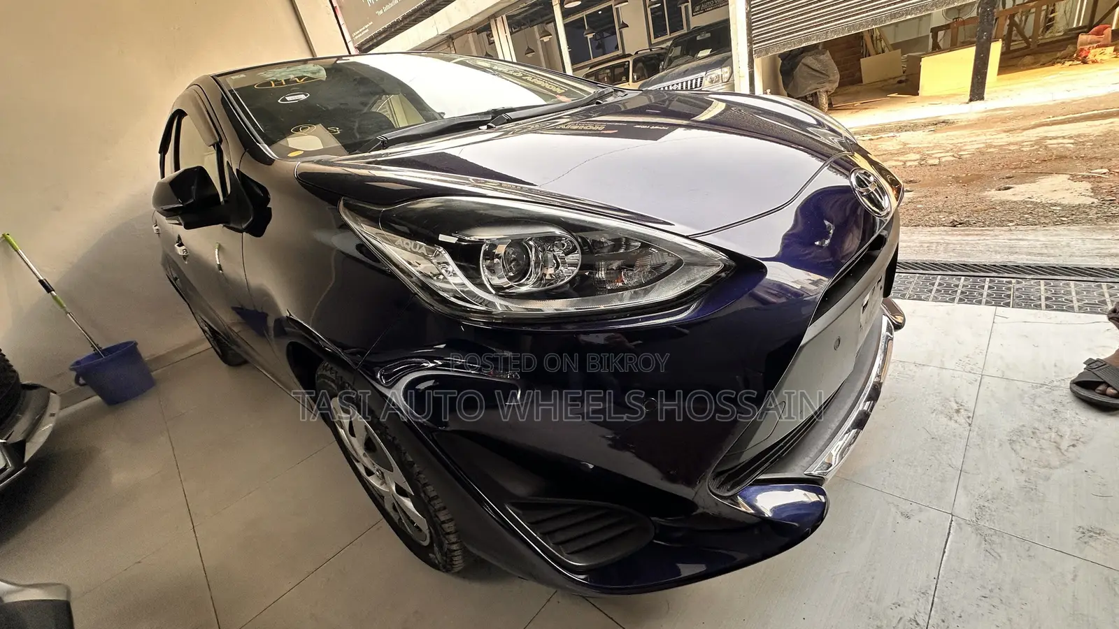 Toyota Aqua 2021 Blue