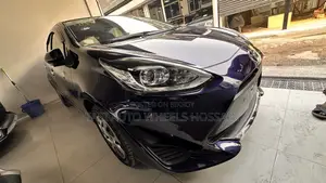 Toyota Aqua 2021 Blue