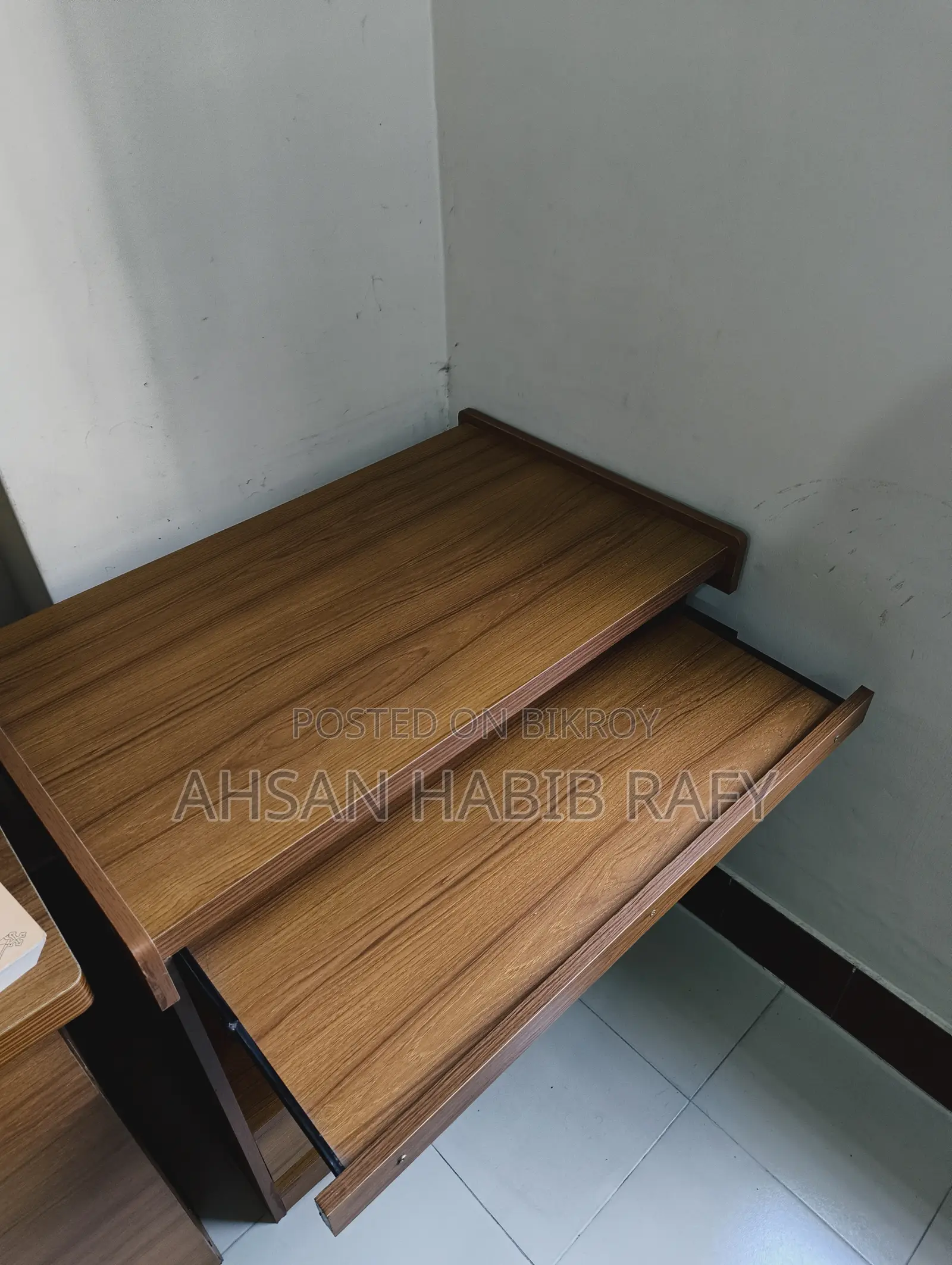Selling Used Computer Table