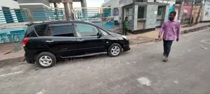 টয়োটা করোল্লা সেডান ২০০৪ কালো