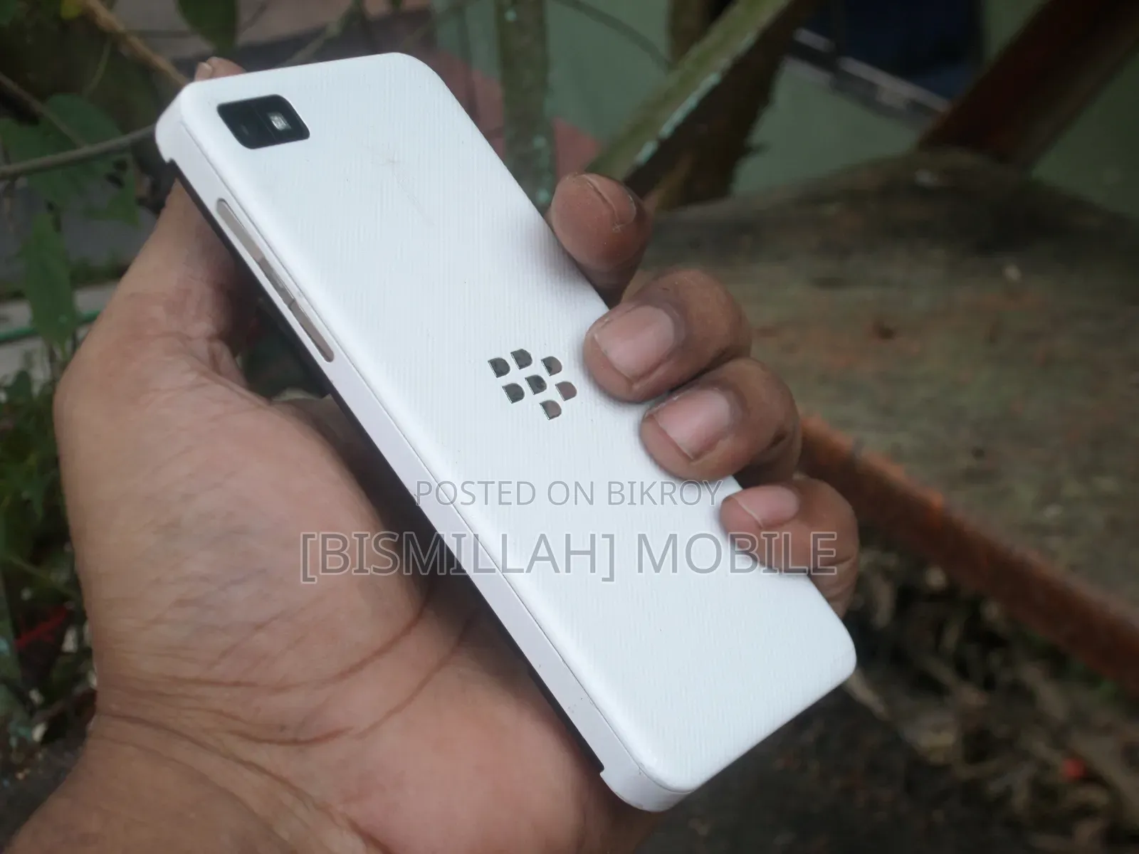 ব্ল্যাকবেরি জেড১০ ১৬ জিবি হোয়াইট