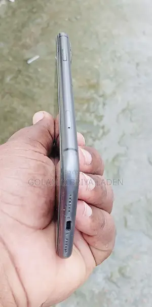 অ্যাপল আইফোন ১১ ২৫৬ জিবি কালো