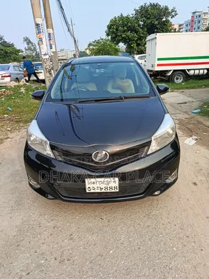 Toyota Vitz 2012 Black