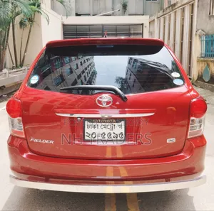 টয়োটা করোল্লা ফিল্ডার ২০১০ লাল