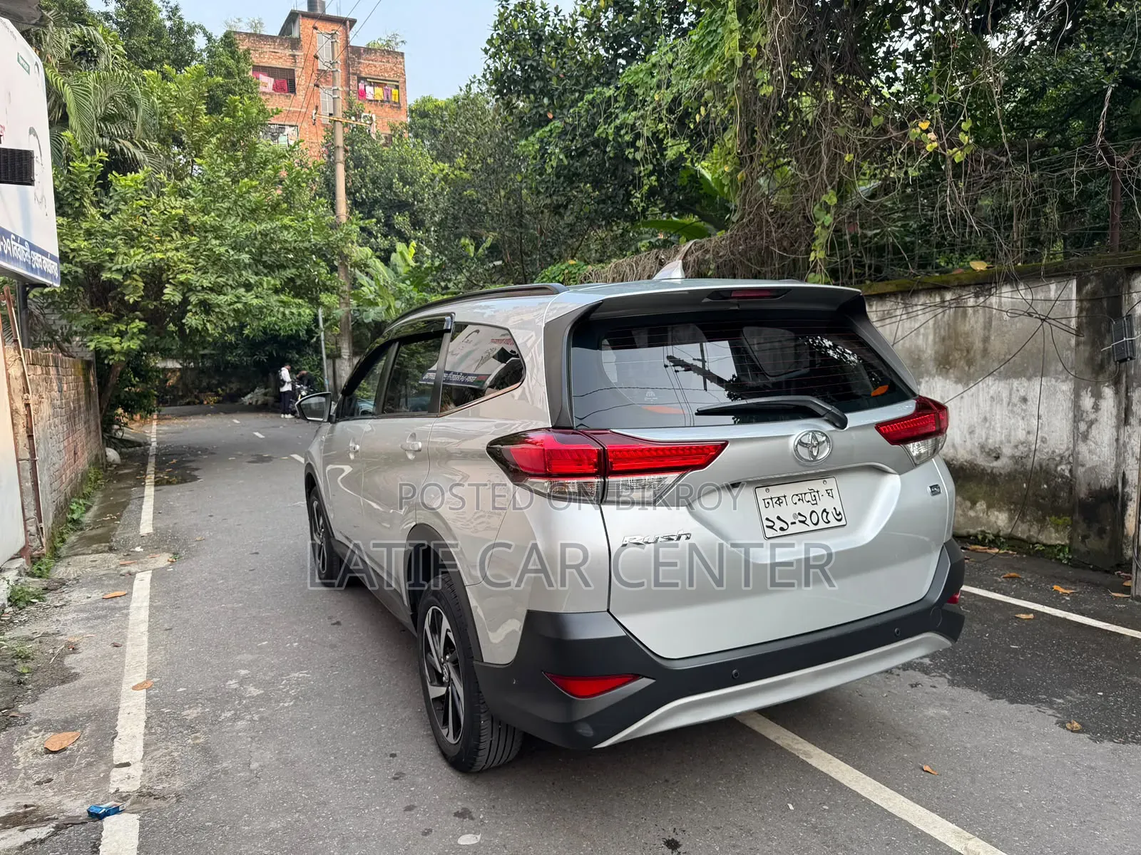 টয়োটা রাশ ২০২১ সিলভার