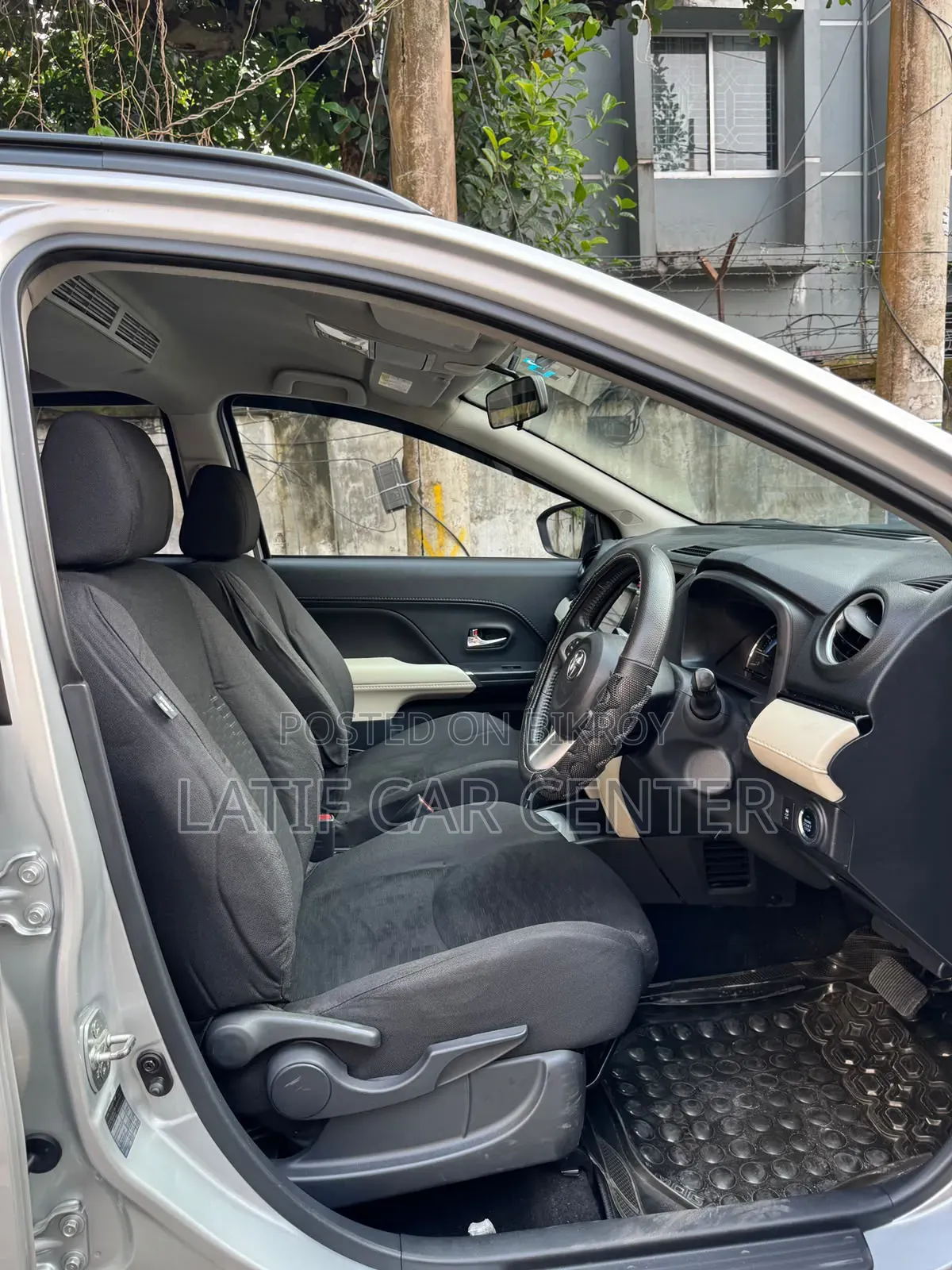টয়োটা রাশ ২০২১ সিলভার