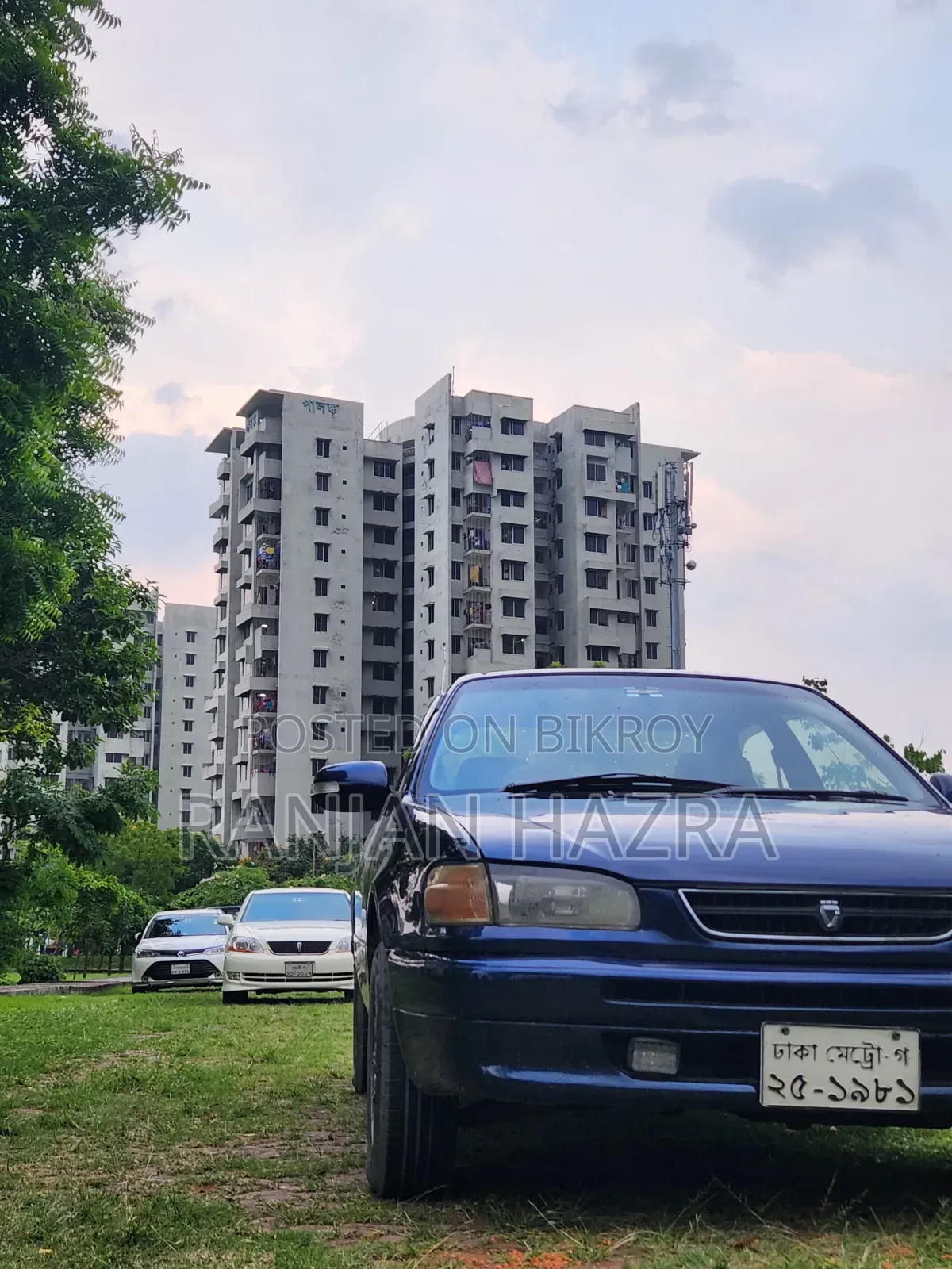 টয়োটা করোলা সেডান অটোমেটিক ১৯৯৬ নীল