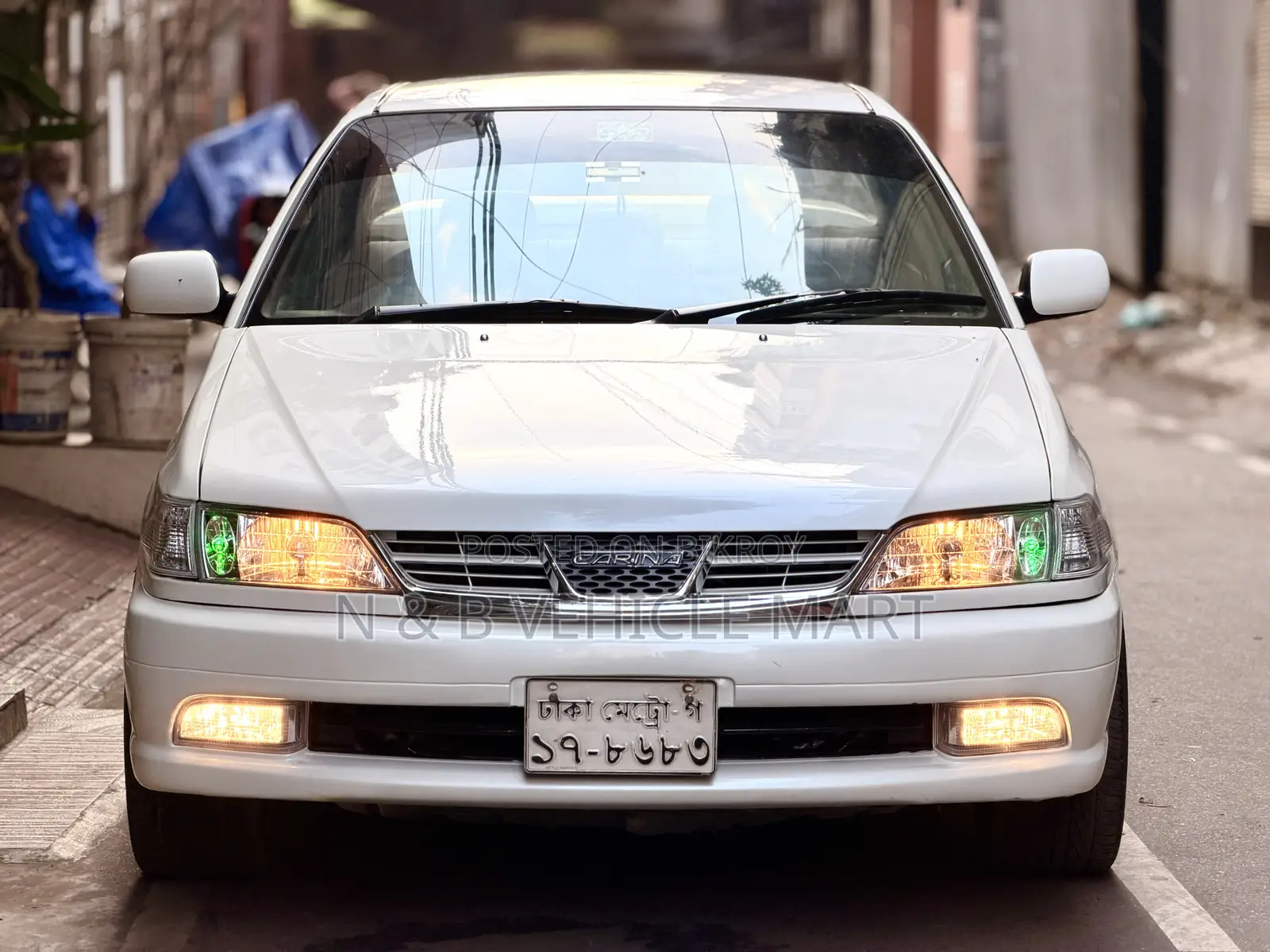 Toyota Carina 1.5 Front-Wheel Drive Sedan 2001 Pearl